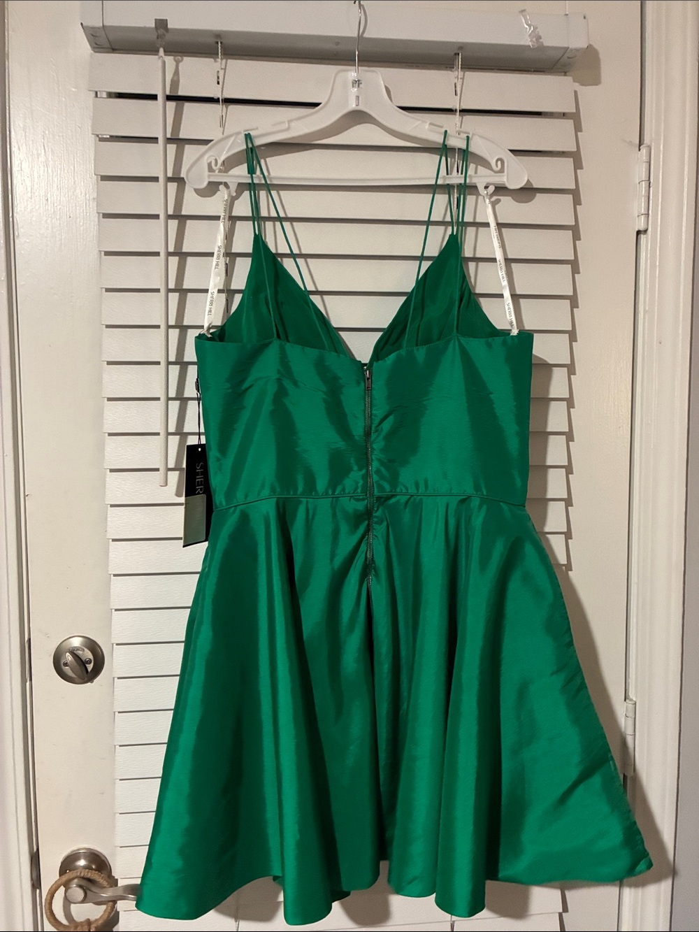 Sherri Hill Emerald Green Satin V-Neck Spaghetti Strap Mini Dress - Picture 9 of 10